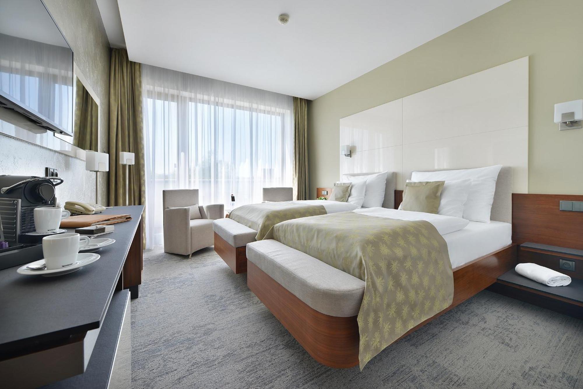 Wellness Hotel Diamant Hluboká nad Vltavou Extérieur photo