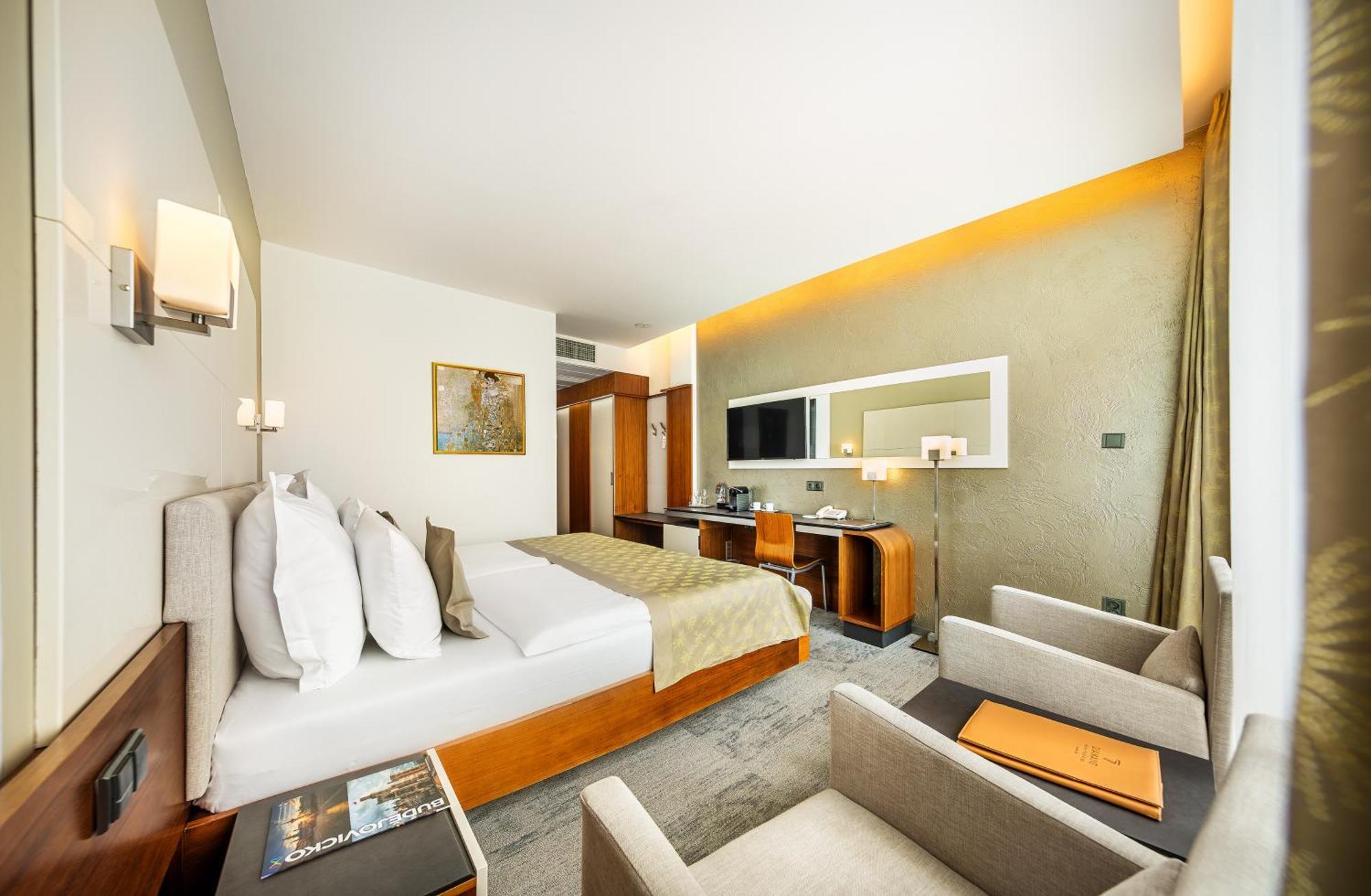 Wellness Hotel Diamant Hluboká nad Vltavou Extérieur photo