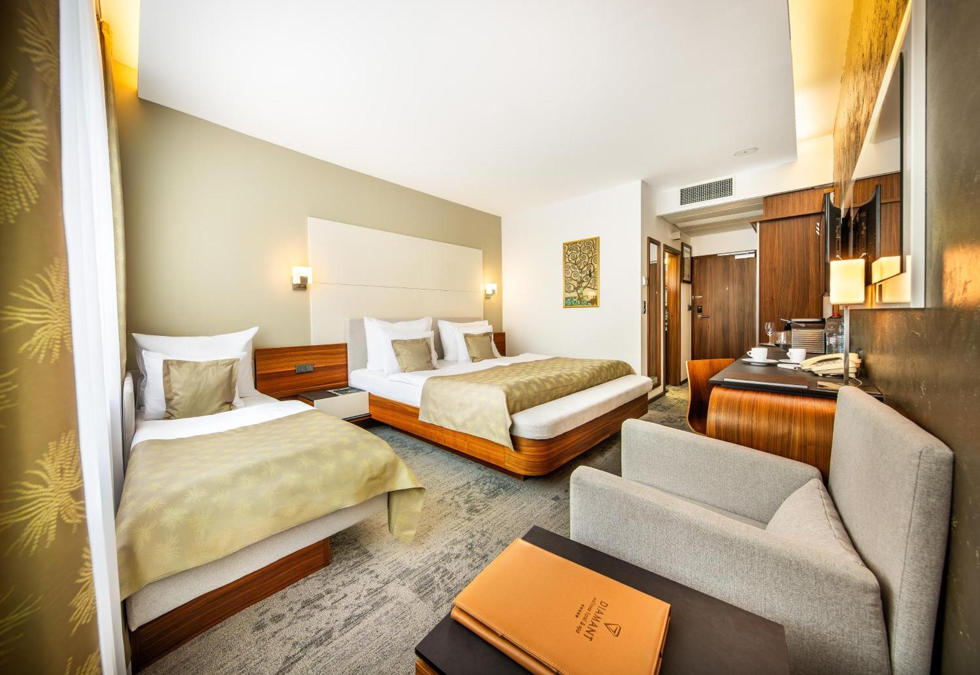 Wellness Hotel Diamant Hluboká nad Vltavou Extérieur photo